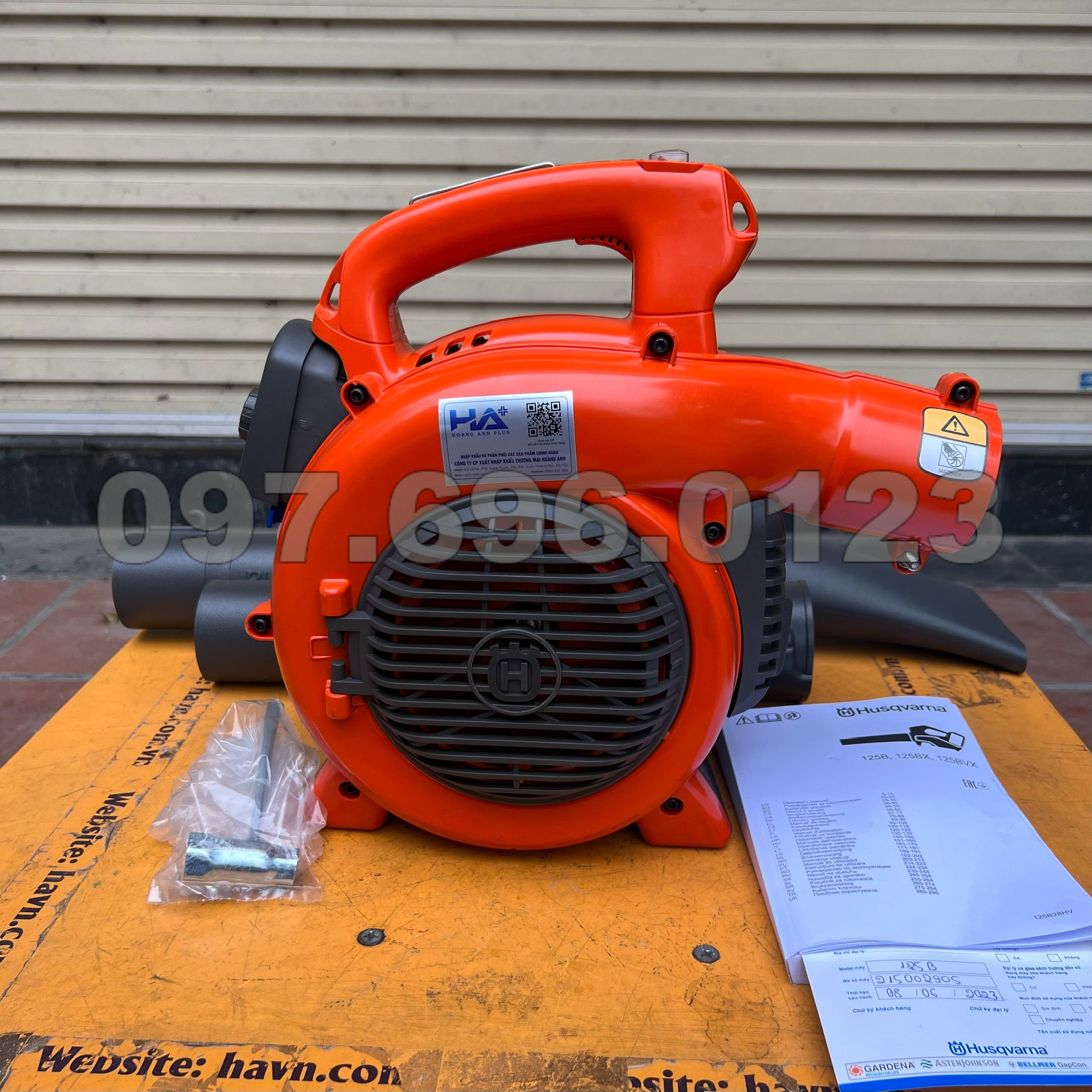 Máy Thổi Lá 800W Husqvarna 125B