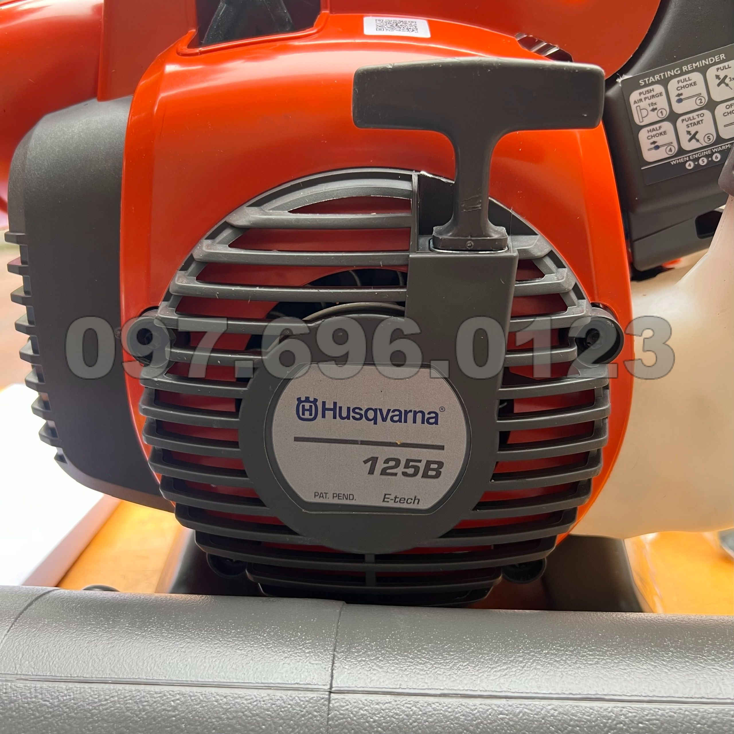 Máy Thổi Lá 800W Husqvarna 125B