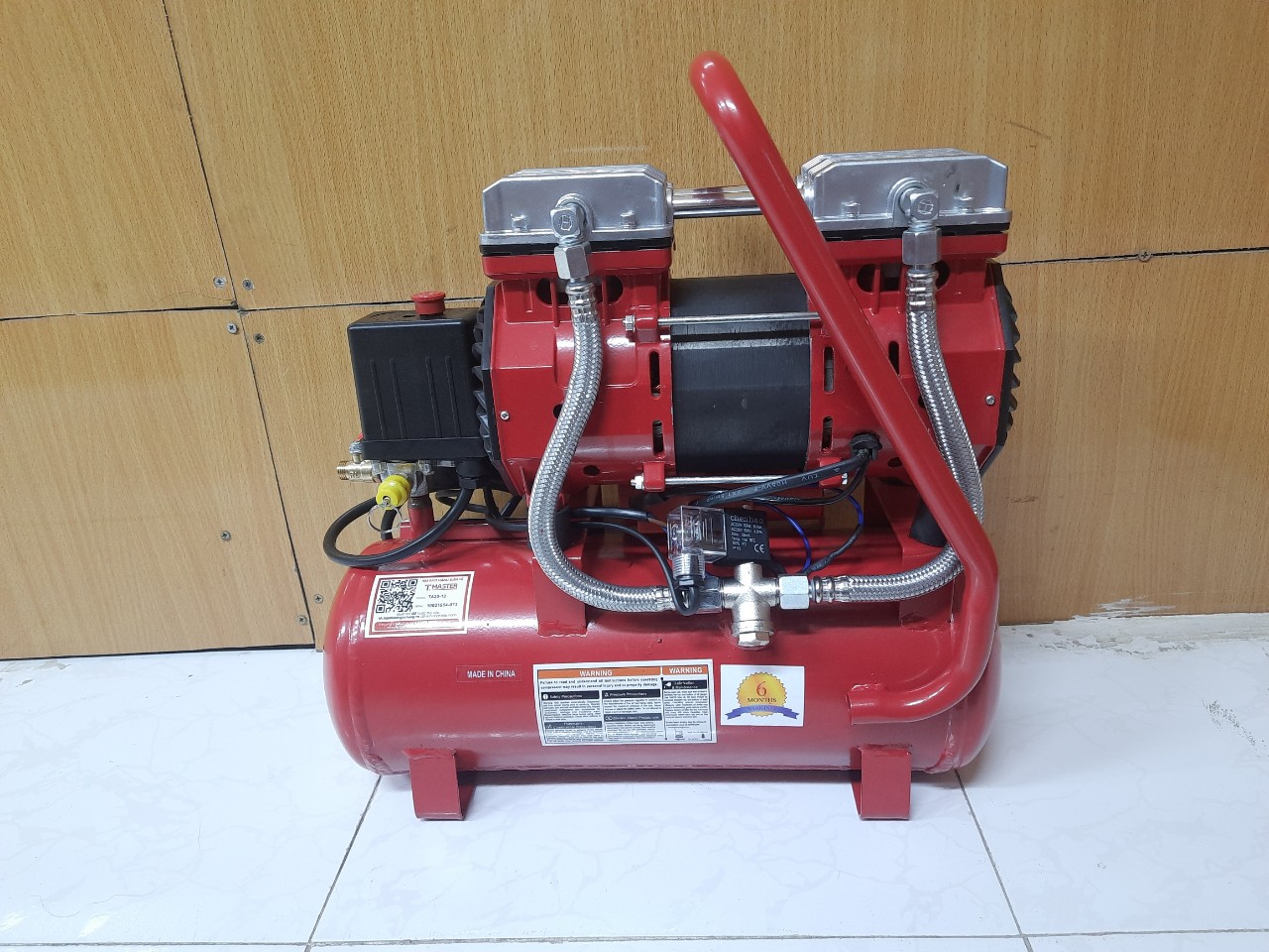 Máy Nén Khí Không Dầu Tmaster 2.5HP 12L TA 25-12