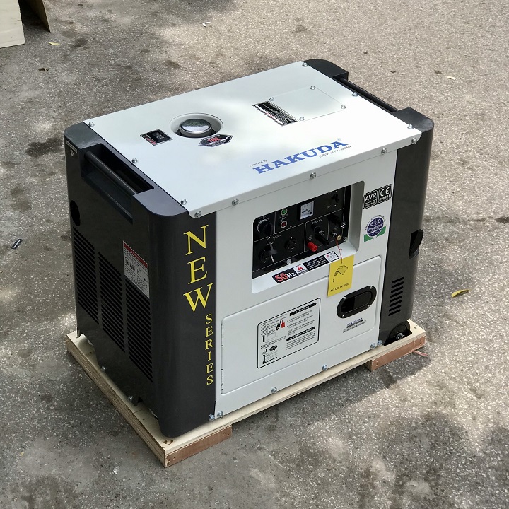 Máy Phát Điện Chạy Dầu 6Kw Hakuda HKD8600EV