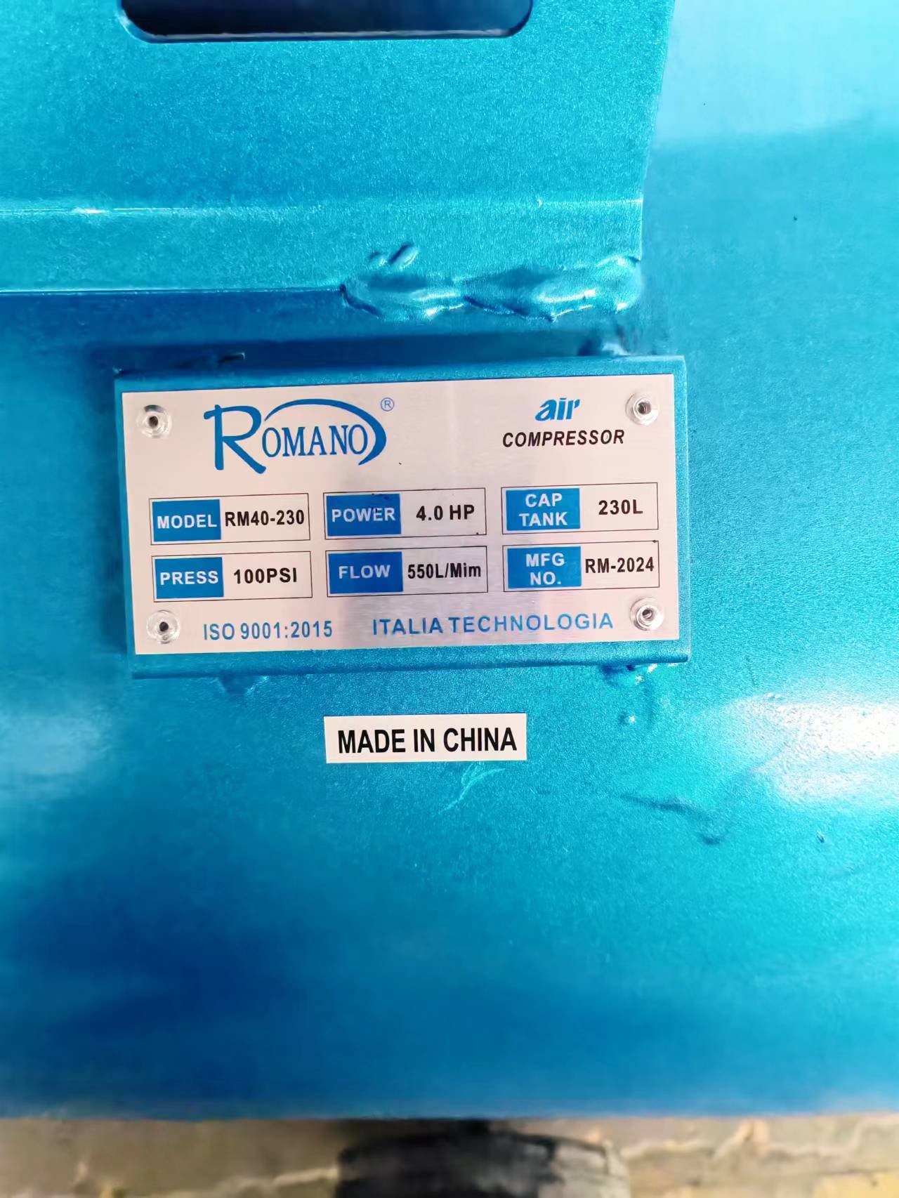 Máy Nén Khí Dây Đai 4HP Romano RM40-230 230L