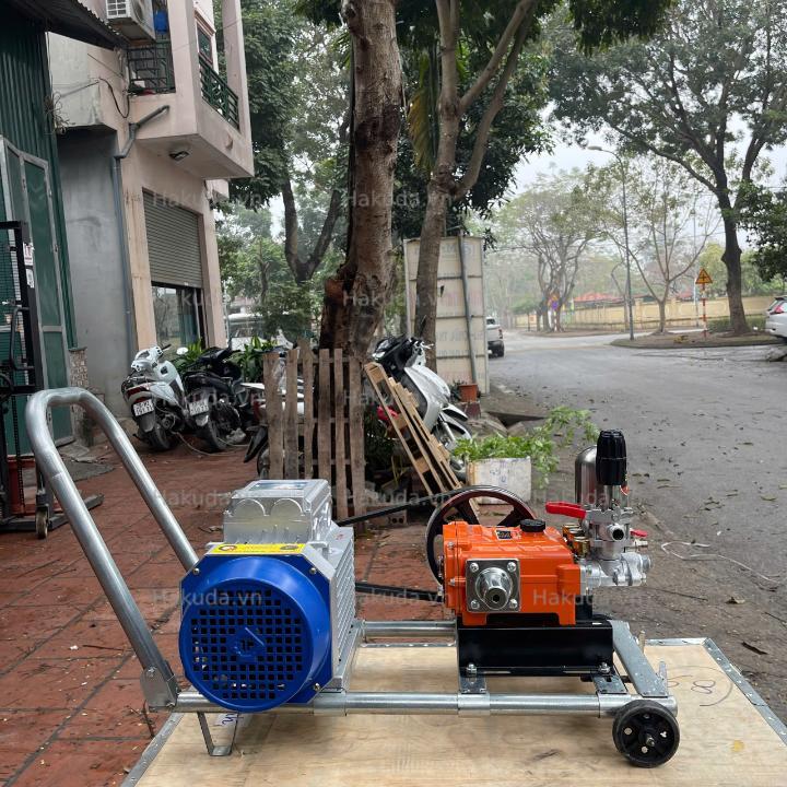 Máy Rửa Xe Dây Đai Áp Lực Cao Luxury 3Kw