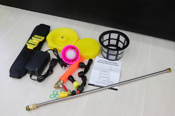 Bình Phun Xịt Điện Con Ong Vàng COV-16