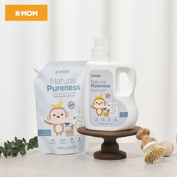 Nước giặt đồ Kmom hữu cơ cho trẻ sơ sinh (Dạng Túi 1300ml, dạng Chai 1700ml)