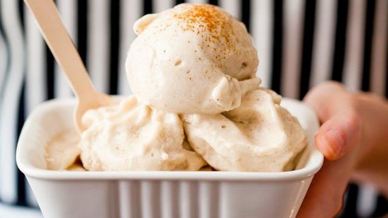 Kem chuối trái cây