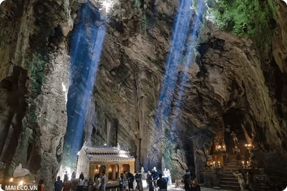 động tàng chơn ngũ hành sơn