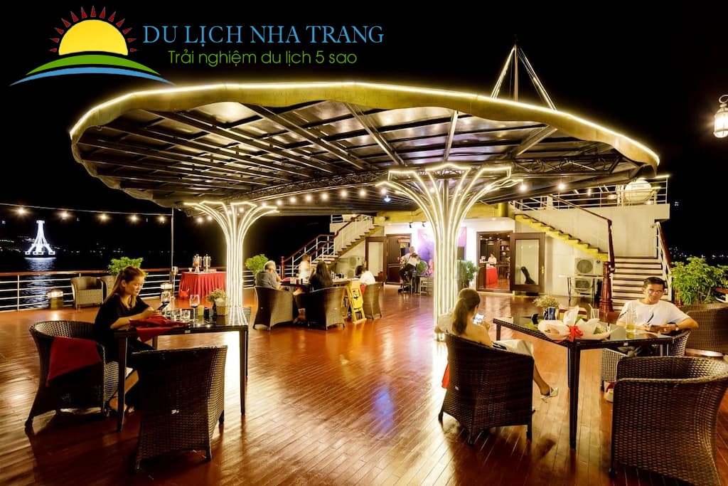 Tour Du thuyền Sealife Nha Trang