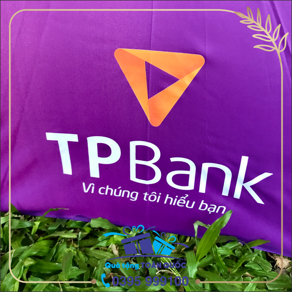 ô dù TP Bank, ô dù mầu tím, ô dù in logo mầu chuyển, dù cầm tay cán thẳng, ô dù in logo theo yêu cầu, ô dù ngân hàng, ô dù thẳng R70cm, xưởng sản xuất ô dù cầm tay in logo, quà tặng tết dưới 150k