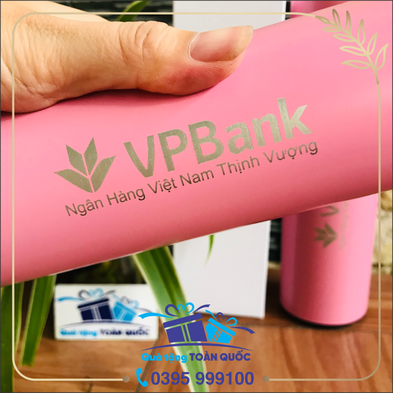 bình giữ nhiệt mầu hồng, bình giữ nhiệt ngân hàng VP Bank, bình giữ nhiệt khắc logo theo yêu cầu, quà tặng bình nước, bình nước inox 304, bình nước in logo, quà tặng dưới 100k, bình nước quảng cáo