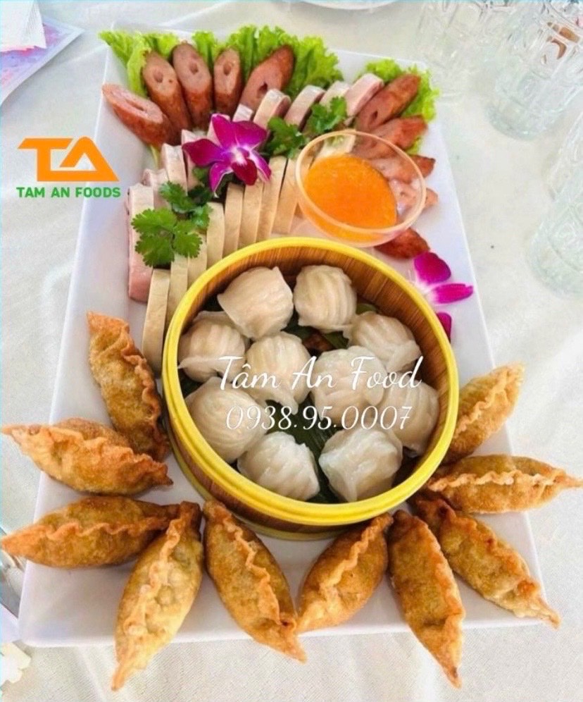 các món khai vị đãi tiệc