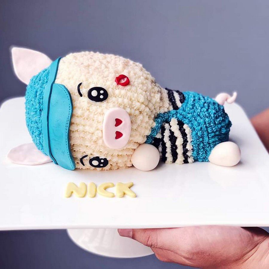 Bánh kem bắt bông bé heo con