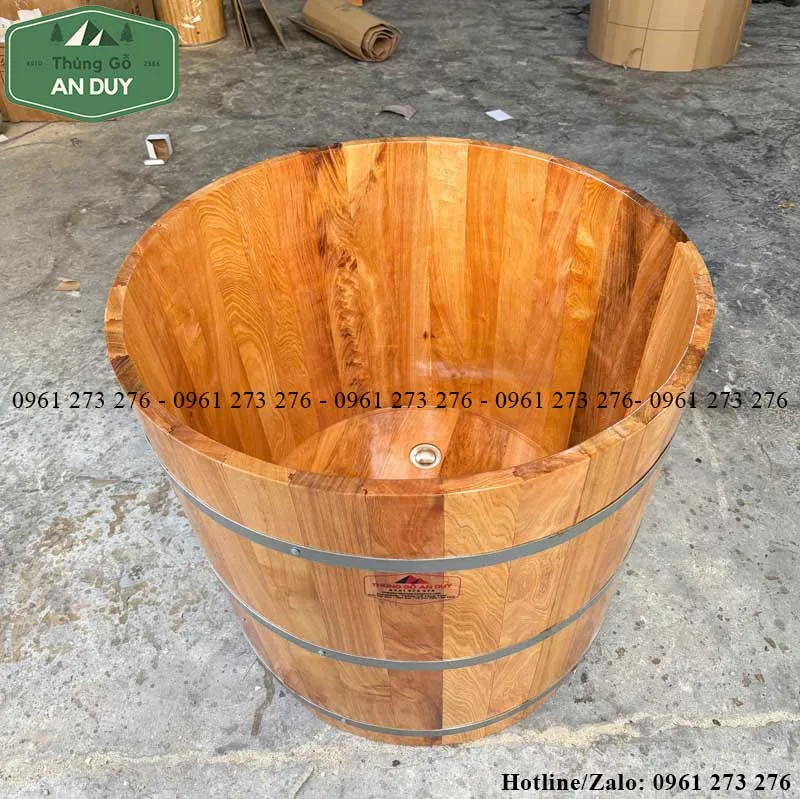 bồn tắm bằng gỗ