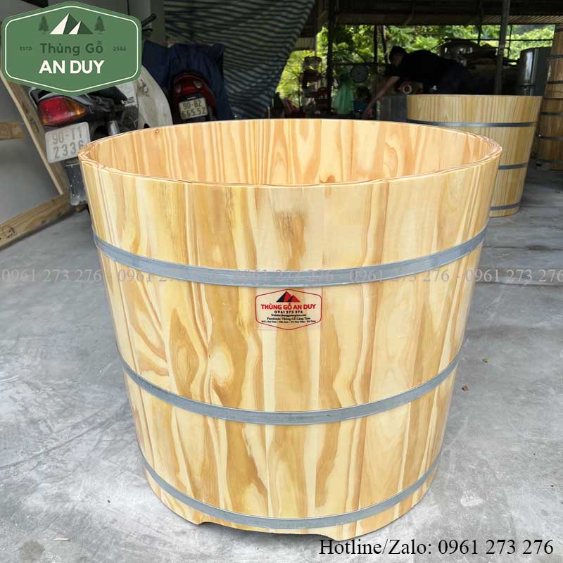 Bồn gỗ thông với 3 đai chắc chắn