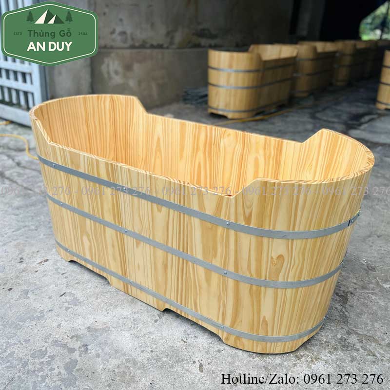 Bồn Tắm Gỗ Thông Cắt Giữa