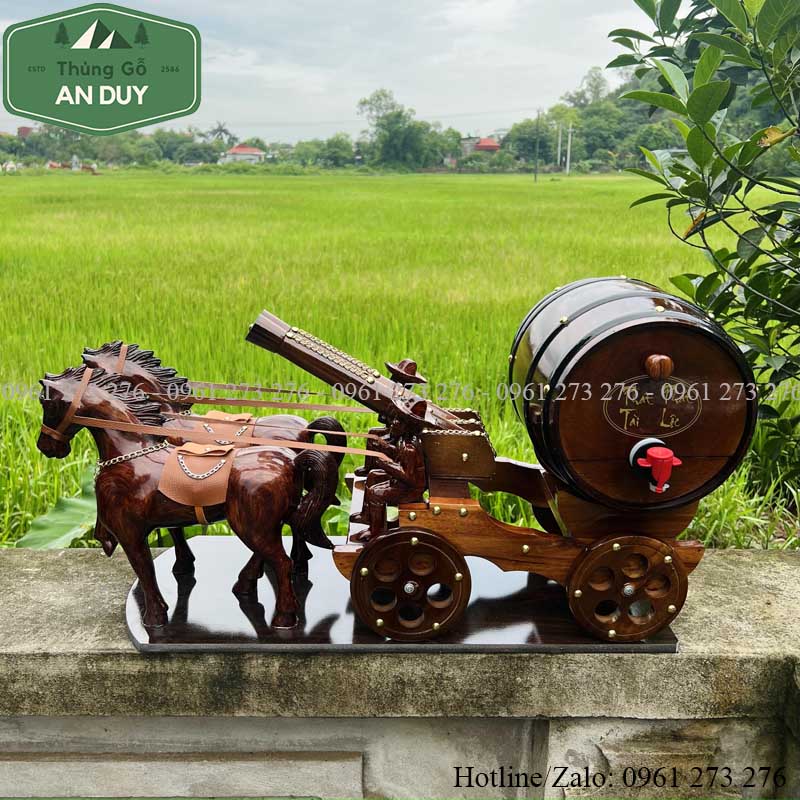 Ngựa Kéo Thùng Rượu Vang