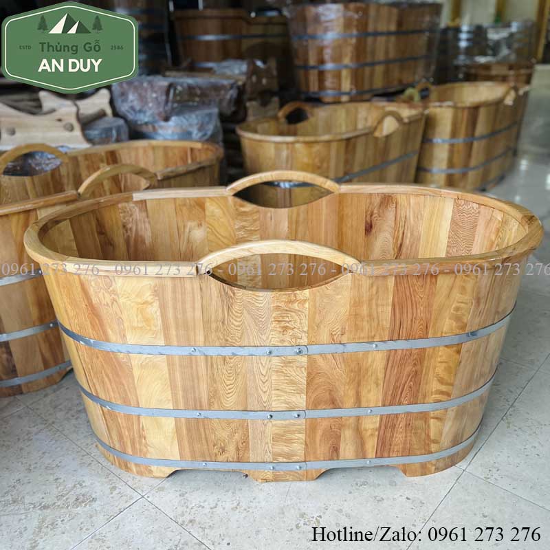 Bồn Tắm Gỗ Pơ Mu Tay Cầm