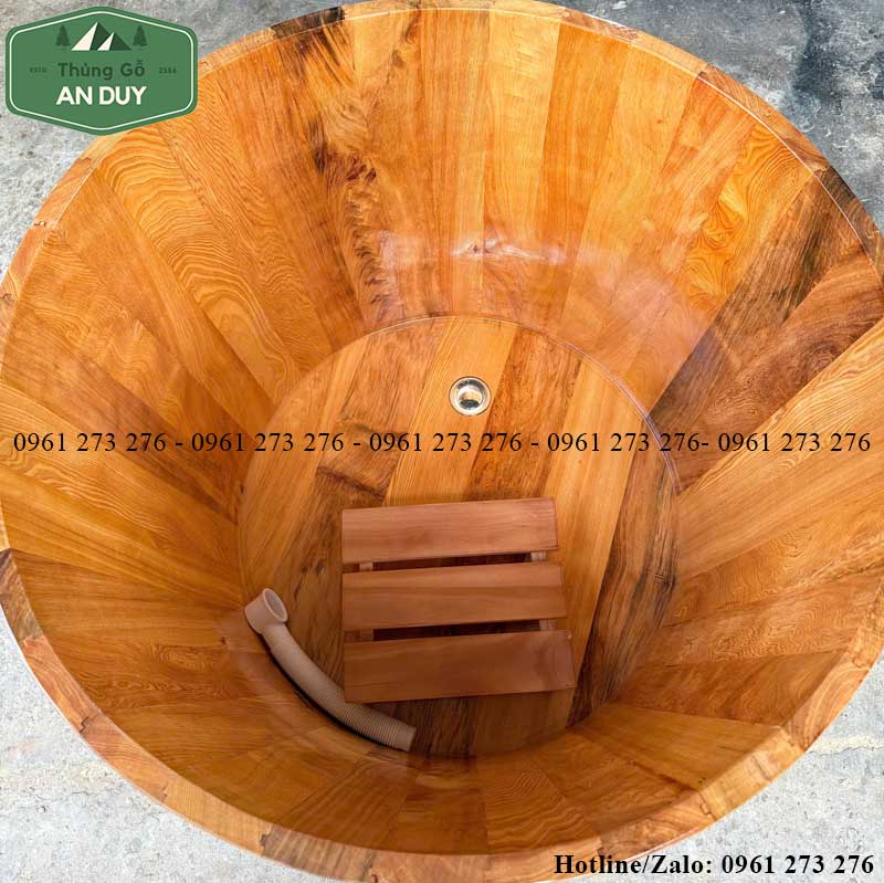Bồn Tắm Tròn Gỗ Pơmu