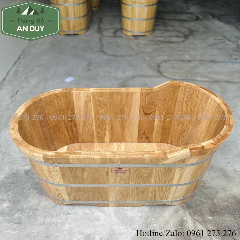bồn tắm bằng gỗ
