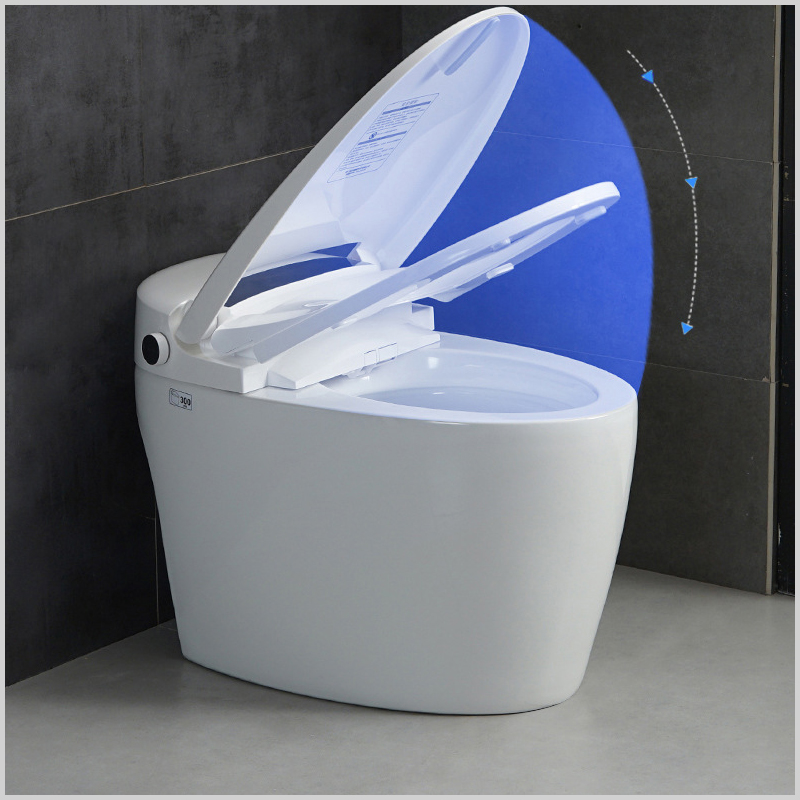 Bồn cầu R-226 với chức năng đóng mở nắp tự động