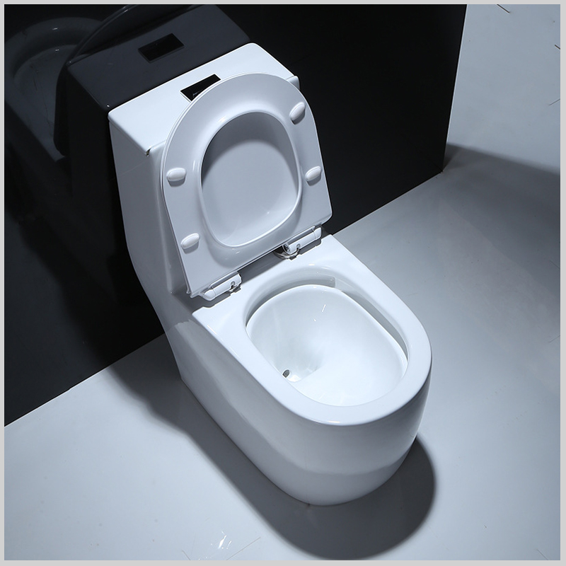 Công nghệ xả xoáy mạnh mẽ, sạch sẽ chỉ trong một lần xả