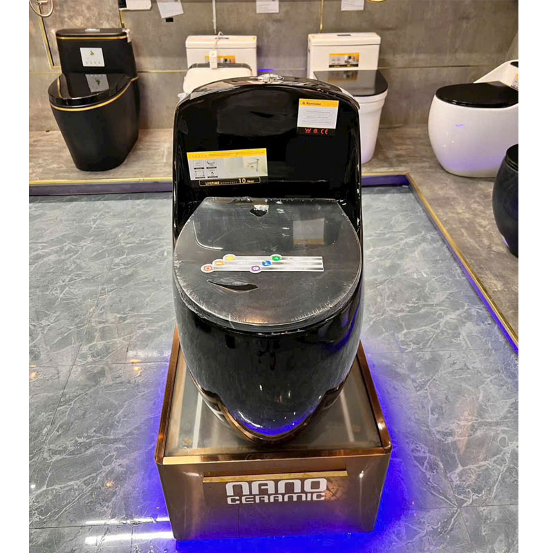 Bồn cầu trứng CR36 Black phủ men nano kháng khuẩn, chống bám bẩn hiệu quả