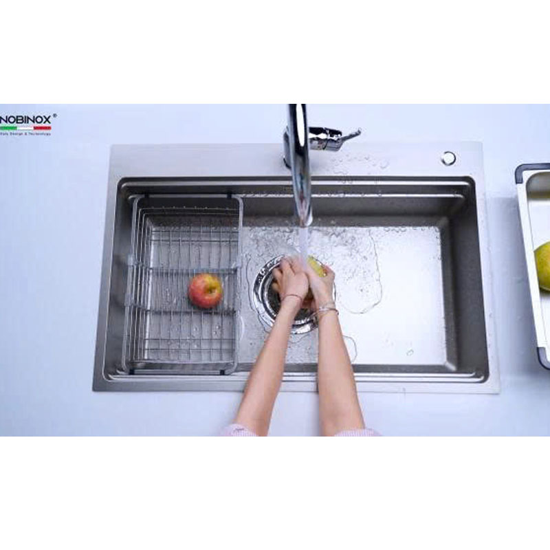 Chậu Bếp Nobinox LIRA NJ560D thiết kế gờ hạ bậc thông minh tích hợp phụ kiện