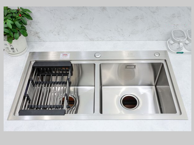 Chậu rửa bát 2 hố 8245CGC inox 304 cao cấp, chống gỉ, chống bám bẩn
