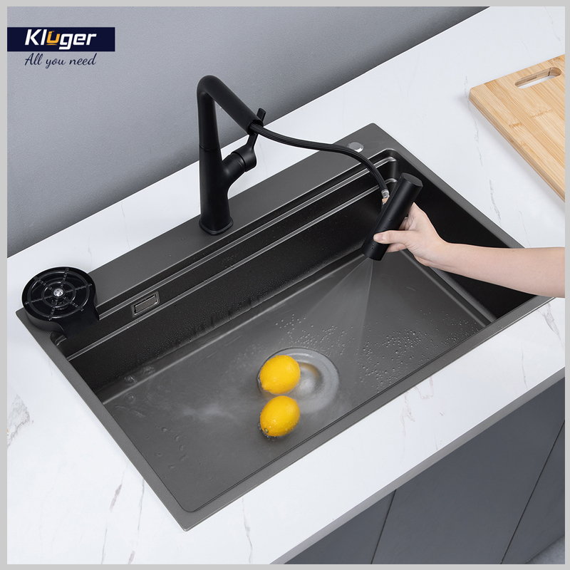 Chậu rửa bát Kluger KWF8161FB làm từ inox POSCO 304 cao cấp, chống gỉ sét