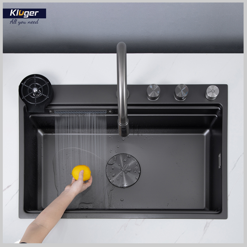 Chậu rửa bát Kluger S76W Plus tích hợp vòi dây rút thông minh