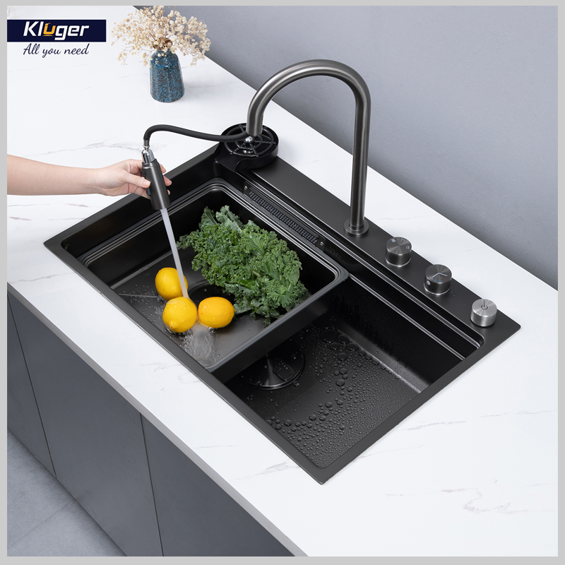 Chậu rửa bát Kluger KWF8161FB – S76W Plus màu đen hiện đại