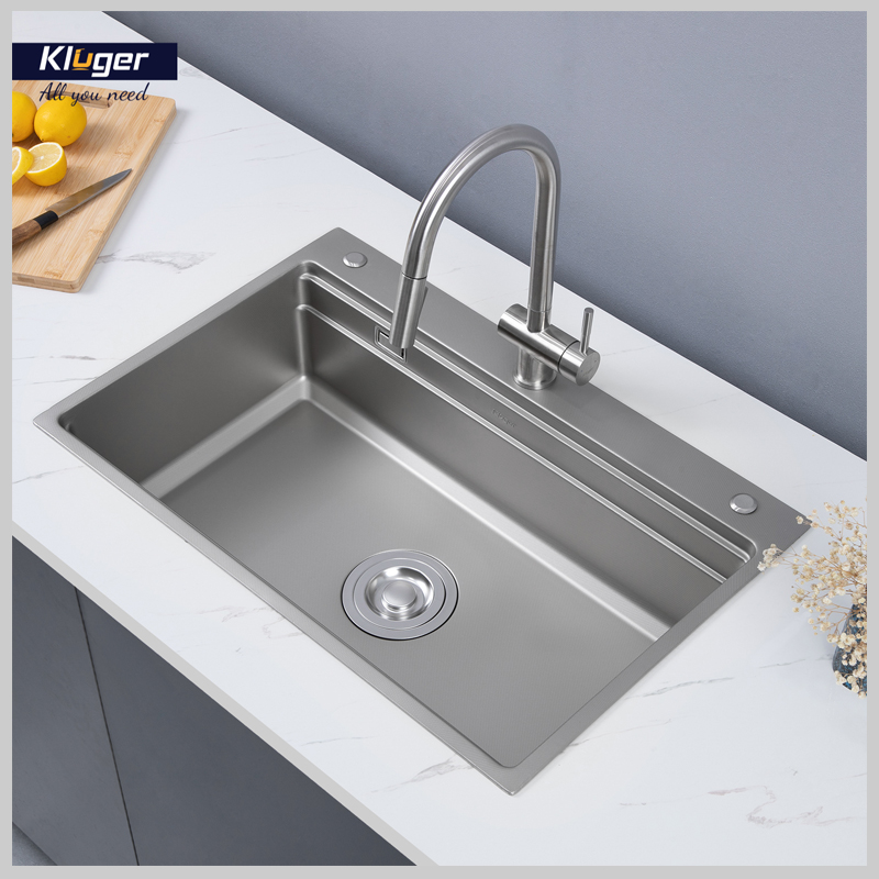 Chậu rửa bát Kluger KWF8161FS với bề mặt Linen chống xước, chống bám dầu mỡ