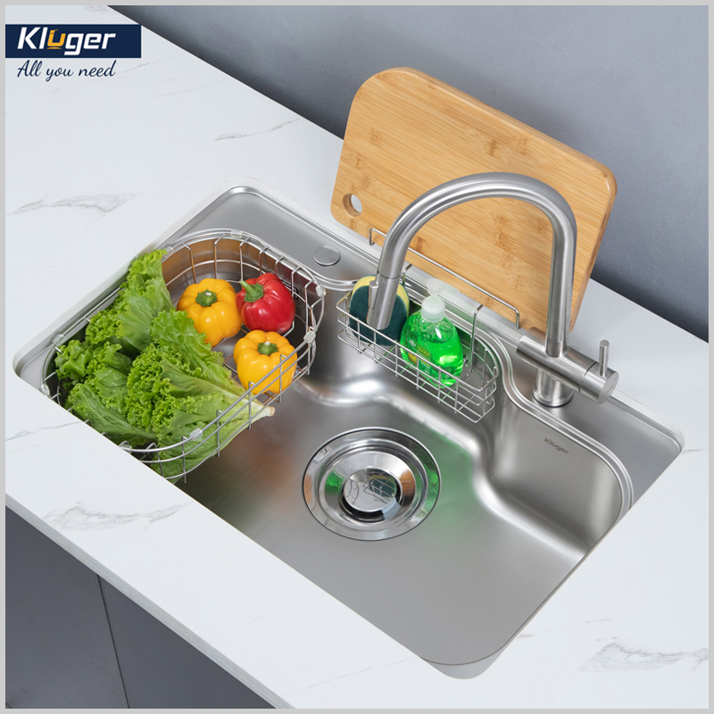 Giỏ inox đa năng giúp sắp xếp đồ dùng trong chậu