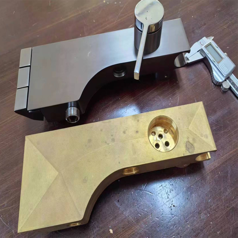 RGL91573 củ thân sen đồng