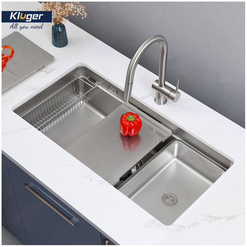 Lòng chậu sâu rộng của chậu rửa bát Kluger KU7844FS Plus