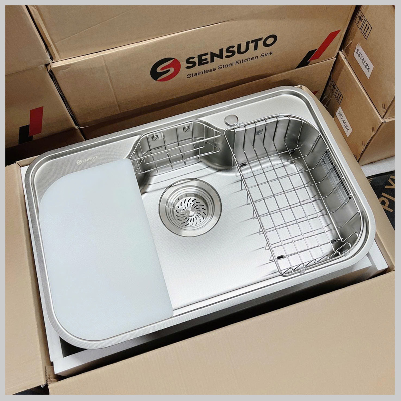 Lòng chậu sâu 22.6cm và bo góc mềm mại của Sensuto S780NE dễ vệ sinh