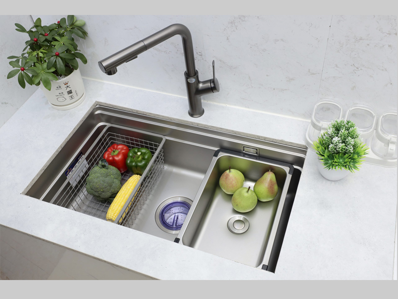 Lớp phủ Nano Ceramic chống bám dầu mỡ của chậu rửa bát CR 7745AMG