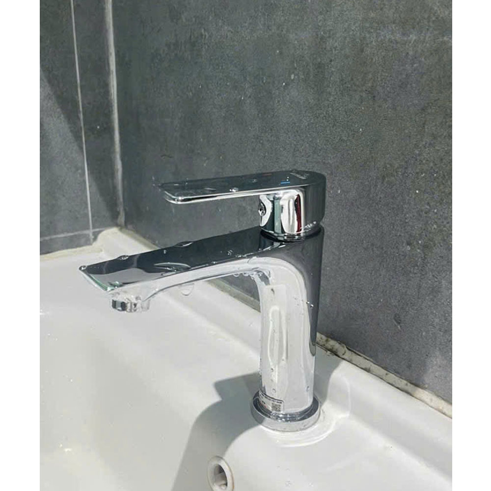 Vòi rửa mặt Lavabo nóng lạnh thân đồng mạ Crom thiết kế hiện đại bộ CB005