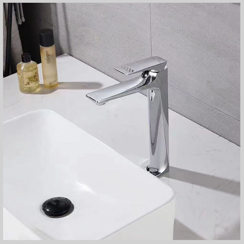 Vòi lavabo RUHGERLUX 6001 – chất liệu đồng nguyên khối, tiết kiệm nước