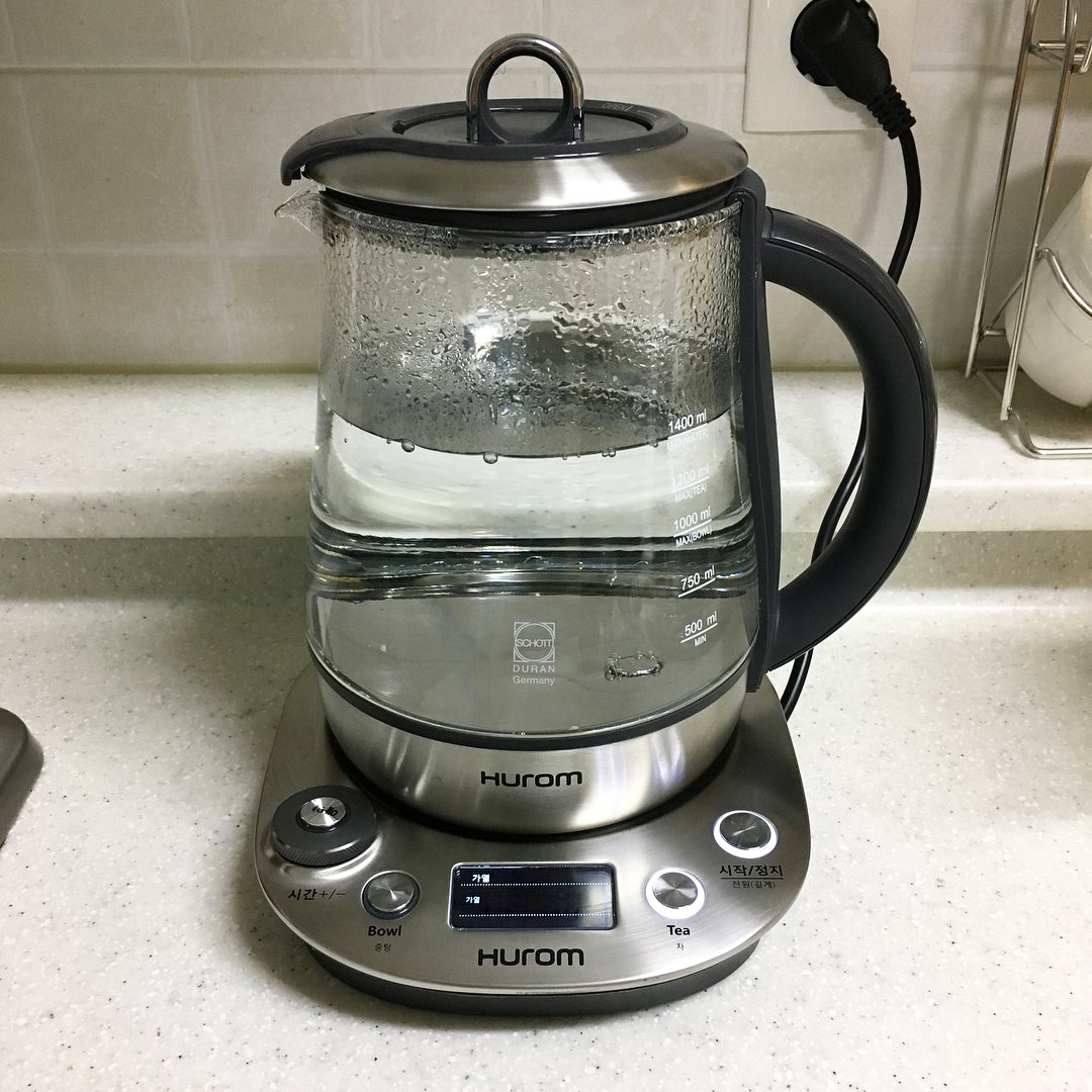 Ấm chưng yến và pha trà Hurom Tea Master TM-P02FSS