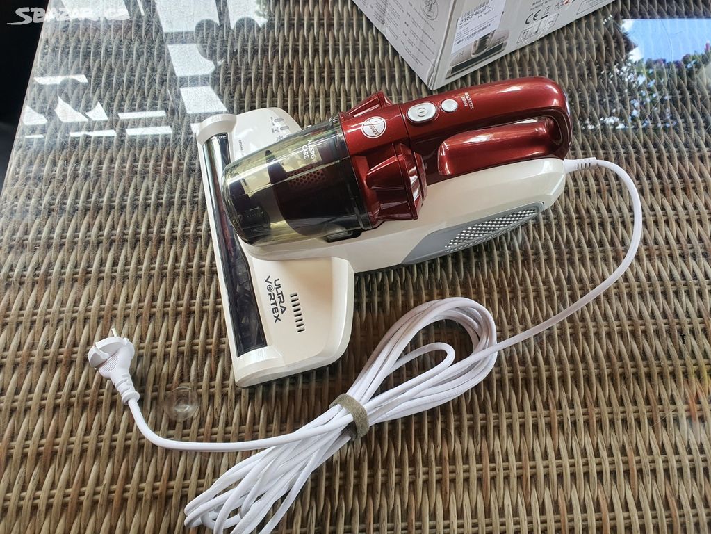 Máy Hút Bụi Diệt Khuẩn Giường Đệm Hoover MBC500UV