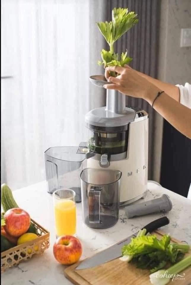 MÁY ÉP TRÁI CÂY CHẬM SMEG SJF01