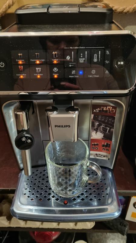 Máy pha café tự động Philips Series 3300 - EP3326/90 Made in Romania