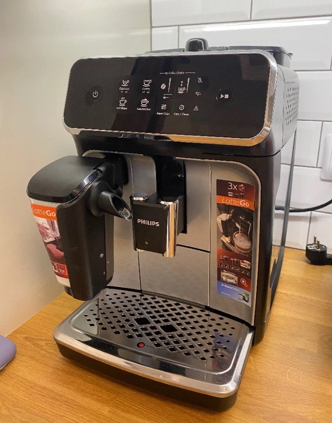 Máy Pha Cà Phê Philips EP2236/40 Serie 2200, Model 2023