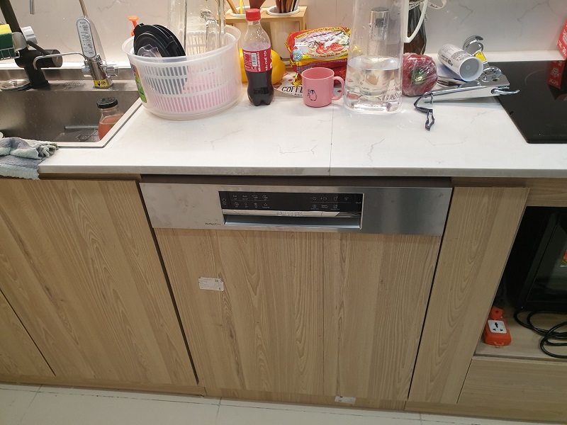 Máy rửa bát Bosch bán âm SMI6EDS57E - Serie 6, Dung tích 13 bộ