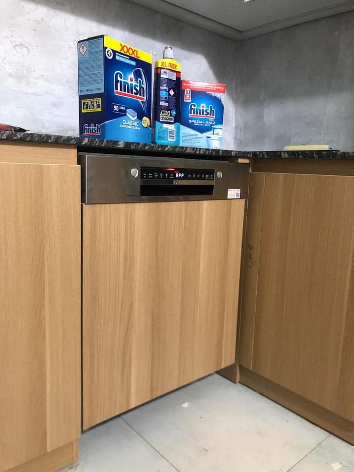 Máy rửa bát bán âm Bosch SMI4HVS33E – Serie 4, Dung tích 13 bộ