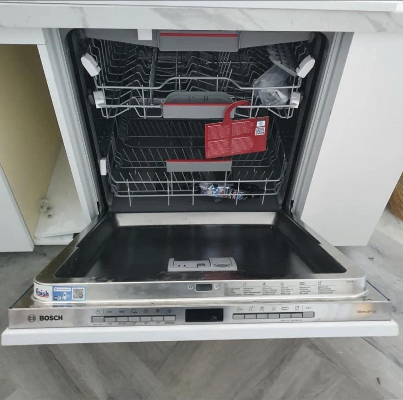 MÁY RỬA BÁT ÂM TỦ BOSCH SMV4EVX10E SERIE 4 SẤY HÉ CỬA