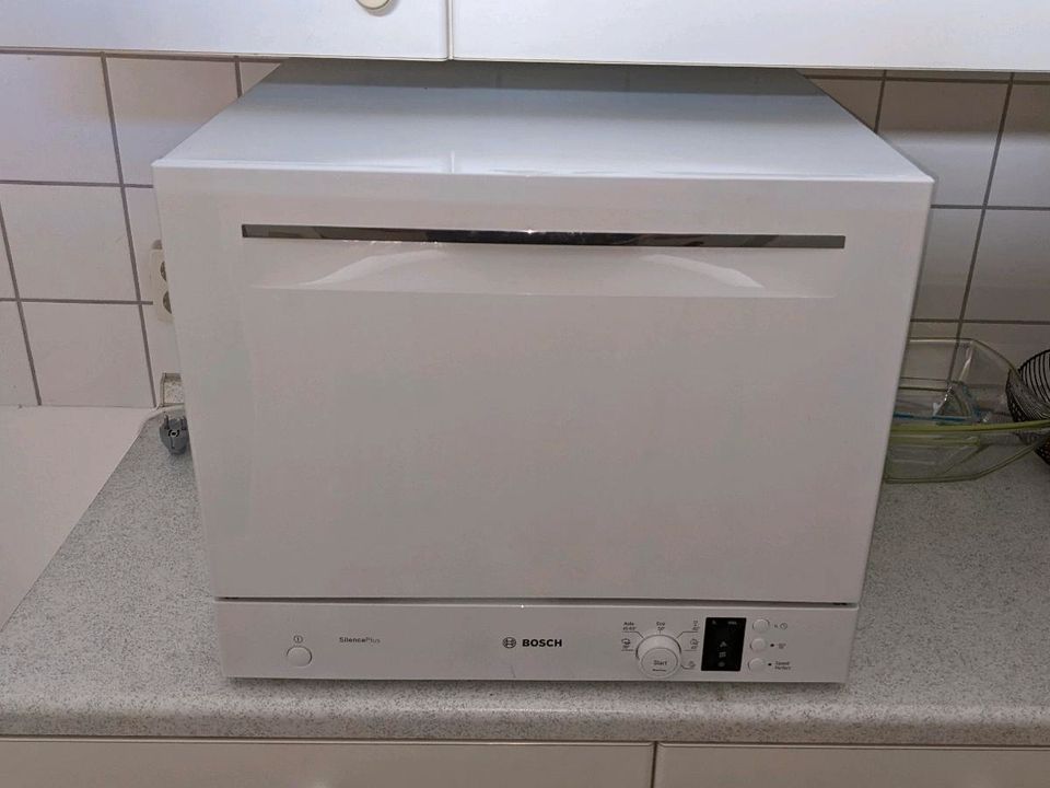 Máy rửa bát mini để bàn Bosch SKS62E32EU, Serie 4, Dung lượng 6 bộ đồ Châu Âu