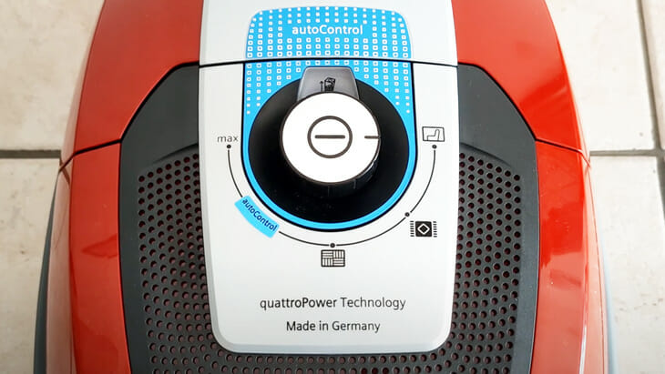 Máy hút bụi Siemens iQ700 VSC7AC342 có túi, 650W, độ ồn 69 dB, Màu Đỏ/Đen