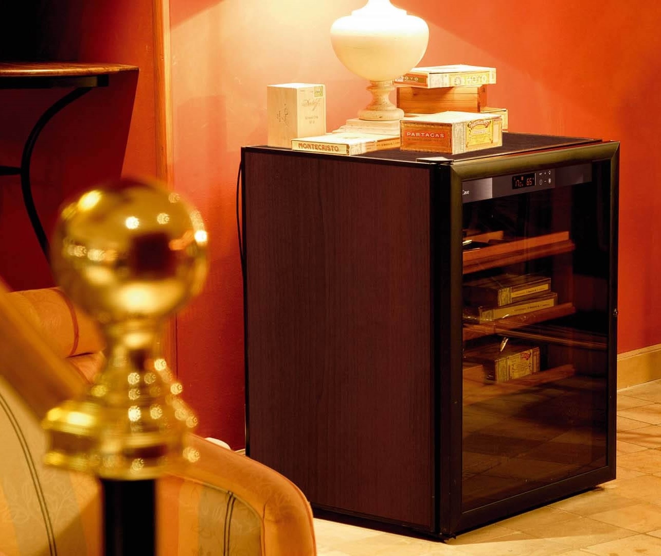 Tủ Bảo Quản Cigar EuroCave CC064V3 - 1000 Điếu (made in France)