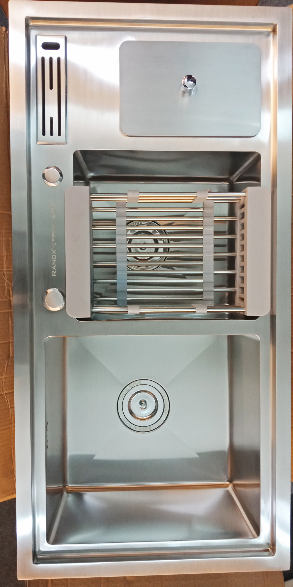 Chậu rửa bát ranox 3 hố cao cấp RN4433 - 07